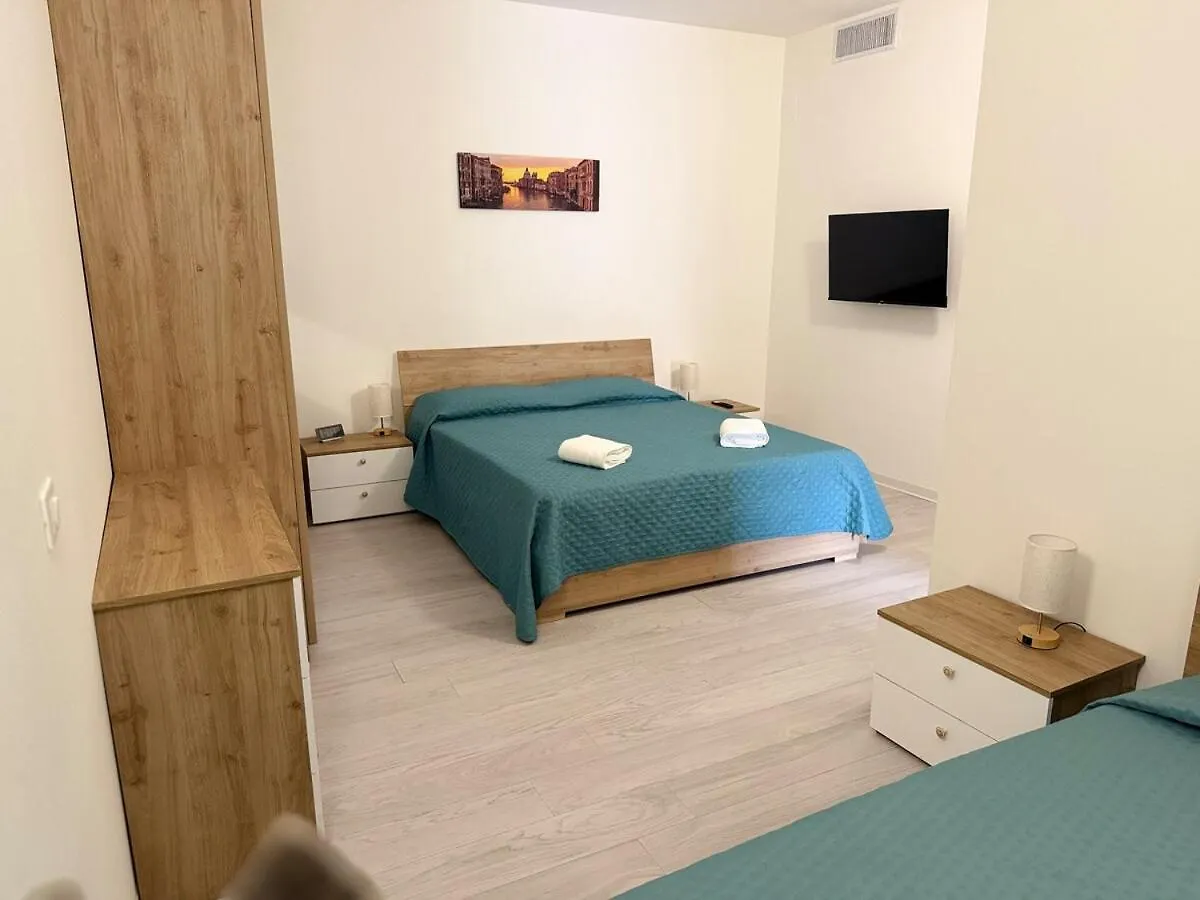 Casa Sofia With Parking 15 Minutes From Venice 0*,  Italy